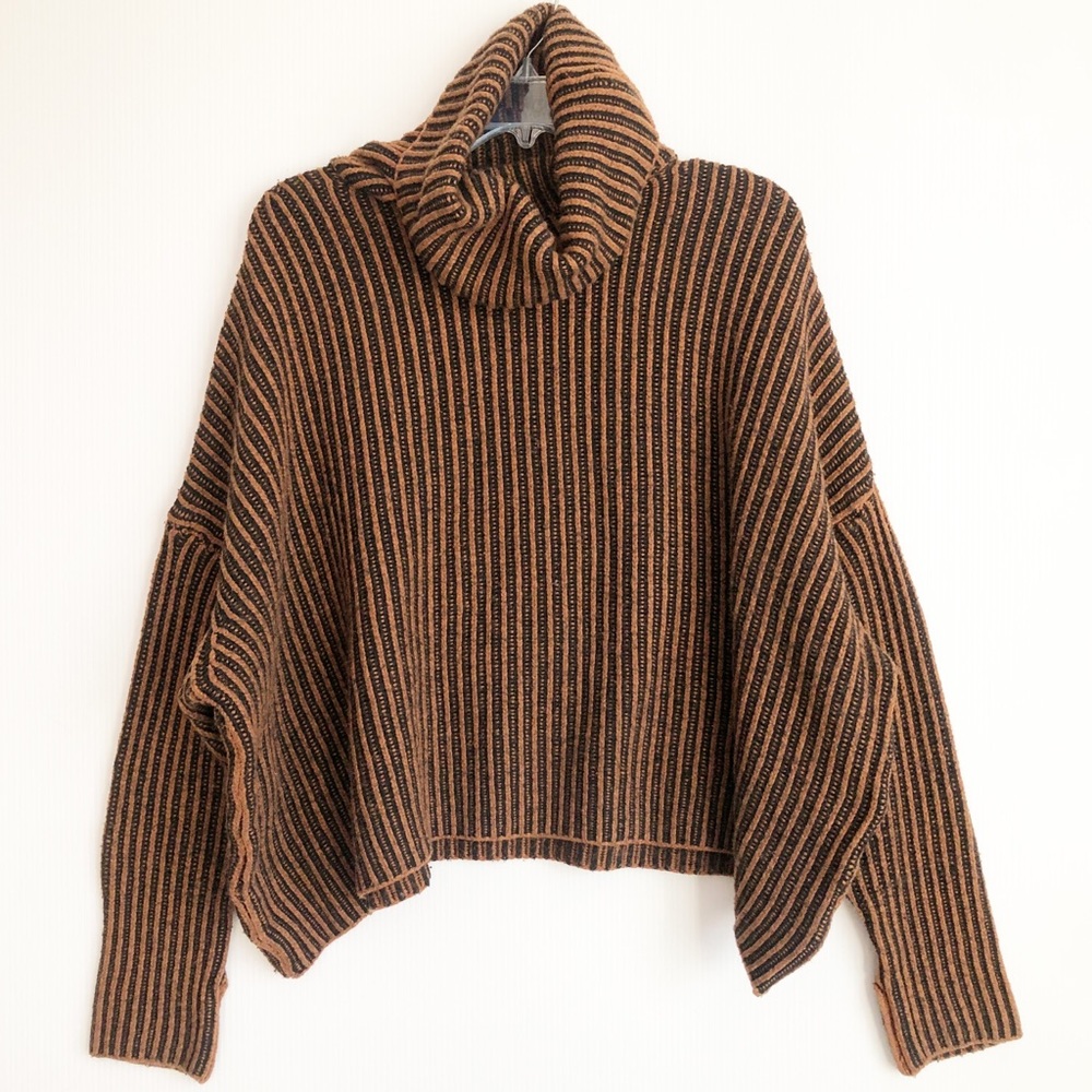 Zara Chunky Ribbed Knit Turtleneck Cropped Oversized Wool Blend Sweater